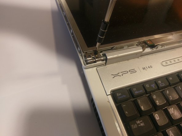 Dell XPS M140 Screen Replacement: crwdns2935265:06crwdnd2935265:03crwdnd2935265:03crwdne2935265:0