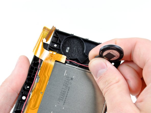 Nintendo DSi Upper LCD/Speakers Replacement: crwdns2935265:029crwdnd2935265:02crwdnd2935265:02crwdne2935265:0