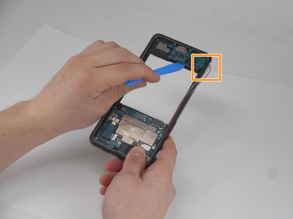 Samsung Galaxy XCover Pro Charging Port Board Replacement: étape 8, image 2 de 3