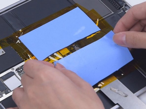 Replace connectors on iPad Pro: crwdns2935265:04crwdnd2935265:03crwdnd2935265:03crwdne2935265:0