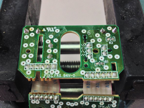 Microsoft Wheel Mouse Optical 1.1A Microswitch Replacement, Desolder & replace switches: crwdns2935265:06crwdnd2935265:02crwdnd2935265:02crwdne2935265:0