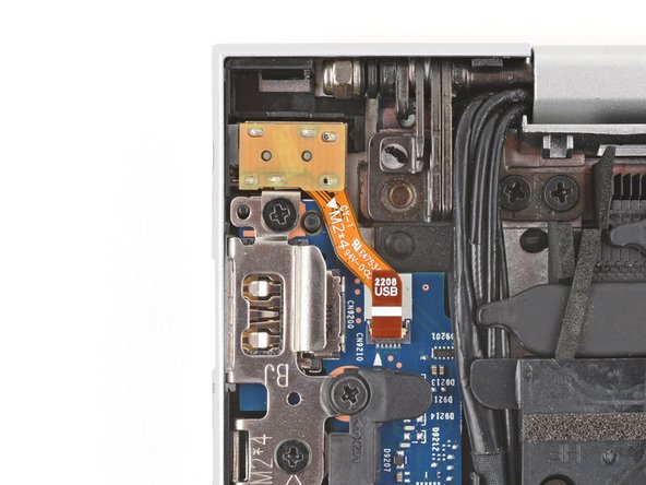 HP EliteBook 845 G9 USB Board Replacement, Remove the audio jack screw: crwdns2935265:09crwdnd2935265:02crwdnd2935265:02crwdne2935265:0