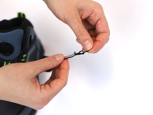How to Replace a Dial-Lace System in a Hiking Boot, Continue knotting: crwdns2935265:018crwdnd2935265:03crwdnd2935265:03crwdne2935265:0