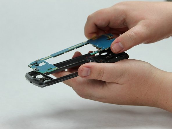 LG Rebel Motherboard Replacement: crwdns2935265:07crwdnd2935265:03crwdnd2935265:03crwdne2935265:0