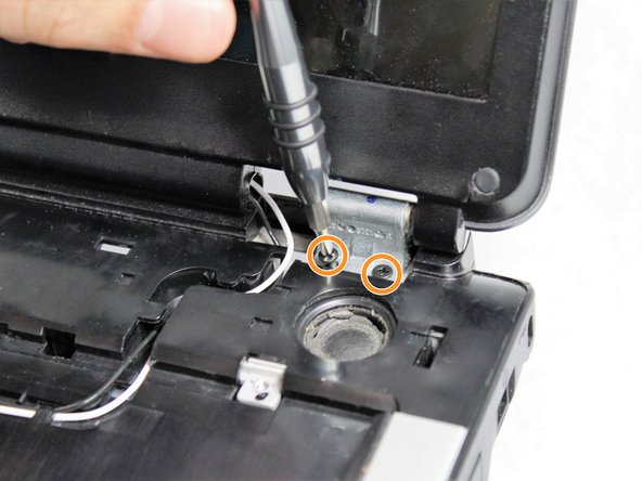 Toshiba Satellite A105-S4074 Fan Replacement: crwdns2935265:08crwdnd2935265:02crwdnd2935265:03crwdne2935265:0