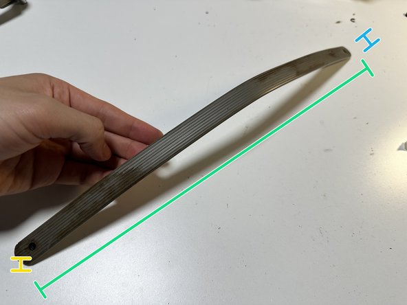 Zeiss Ikon Movielux Compact Projector Teardown, Removing the handle: crwdns2935265:07crwdnd2935265:02crwdnd2935265:03crwdne2935265:0