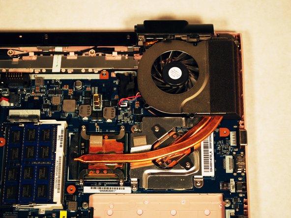 Sony Vaio VPCW21FX Fan Replacement, Fan: crwdns2935265:013crwdnd2935265:02crwdnd2935265:02crwdne2935265:0