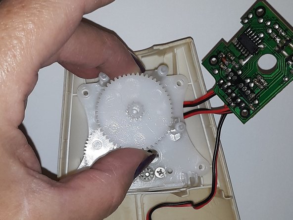 Glade Automatic Spray Holder SJC-180 Motor Replacement: crwdns2935265:010crwdnd2935265:02crwdnd2935265:03crwdne2935265:0