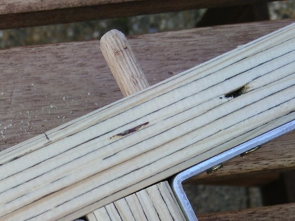 Build slatted frame in Citroen Spacetourer, Dowel attachment part 2: step 5, image 1 of 2