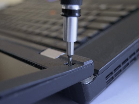 Lenovo ThinkPad T530 Display Replacement, Removing Screws: stap 0, afbeelding 2 van 2
