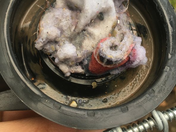 Unblocking Hotpoint NSWR 963C WK UK, Checking the Rubber drain hose: crwdns2935265:04crwdnd2935265:02crwdnd2935265:03crwdne2935265:0