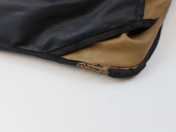 How to Repair a Loose Webbing Strap in a Backpack, Clean the area: crwdns2935265:09crwdnd2935265:03crwdnd2935265:03crwdne2935265:0
