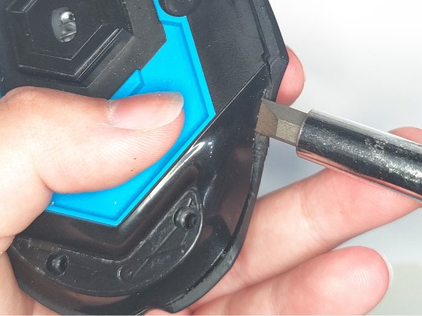 Logitech G502 Proteus Core Cable Replacement: stap 0, afbeelding 2 van 3