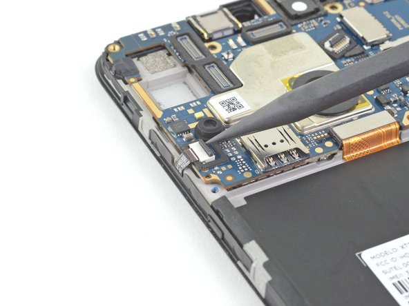 Motorola Moto E6 Plus Motherboard Replacement: crwdns2935265:023crwdnd2935265:02crwdnd2935265:03crwdne2935265:0