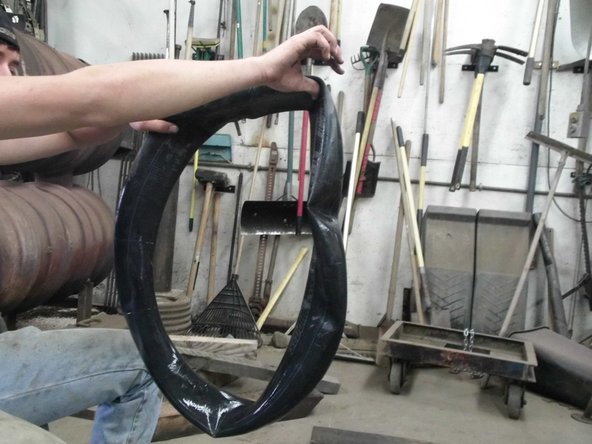 How to change a dirt bike tire: crwdns2935265:09crwdnd2935265:03crwdnd2935265:03crwdne2935265:0