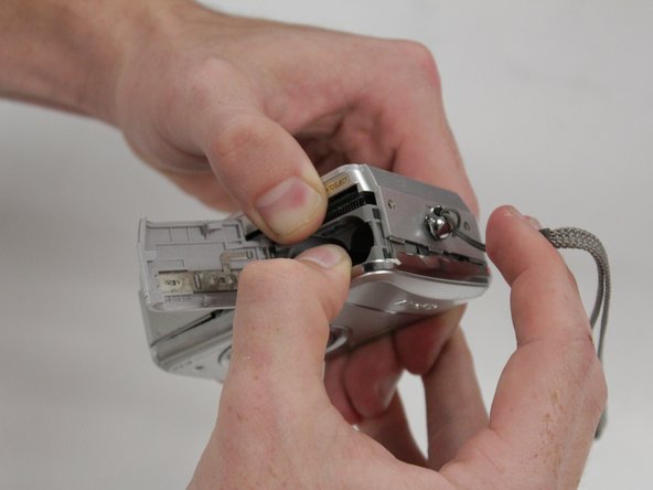 Fujifilm FinePix A350 Speaker Replacement: crwdns2935265:04crwdnd2935265:02crwdnd2935265:03crwdne2935265:0