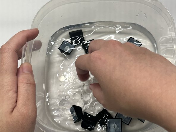 How to Deep Clean a Mechanical Keyboard: crwdns2935265:07crwdnd2935265:02crwdnd2935265:02crwdne2935265:0