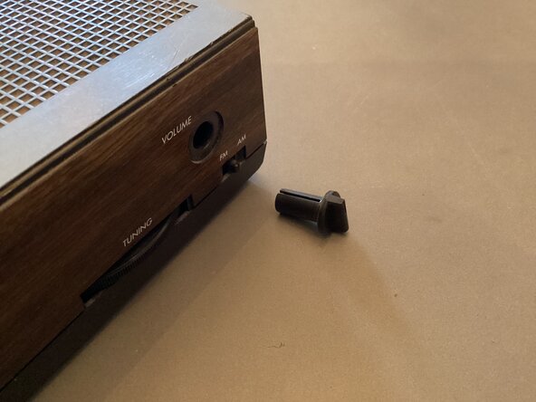 1976 General Electric Clock Radio Teardown: crwdns2935265:03crwdnd2935265:03crwdnd2935265:03crwdne2935265:0