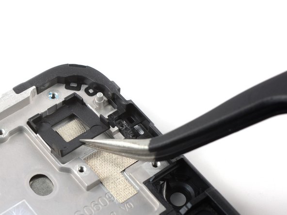 Nokia G22 Screen Assembly Replacement, Remove the camera bracket: crwdns2935265:031crwdnd2935265:02crwdnd2935265:03crwdne2935265:0