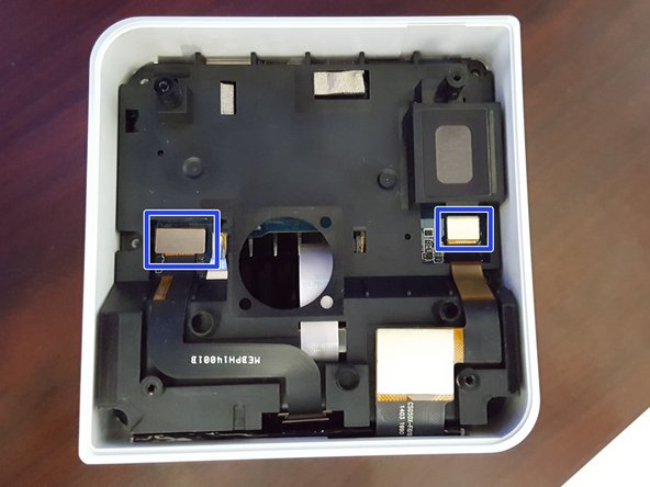 Lyve Home Teardown, Remove main board enclosure: crwdns2935265:05crwdnd2935265:02crwdnd2935265:02crwdne2935265:0