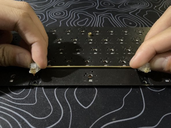 How to Re-lube Keyboard Stabilizers on Your Finalkey V65: 手順 8、 3の画像 2