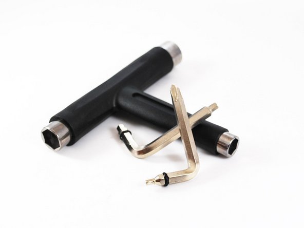 Skateboard Trucks Replacement, Trucks: step 1, image 1 of 2