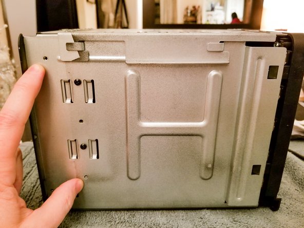 Drobo FS DRDS2-A Fan Replacement: crwdns2935265:06crwdnd2935265:03crwdnd2935265:03crwdne2935265:0