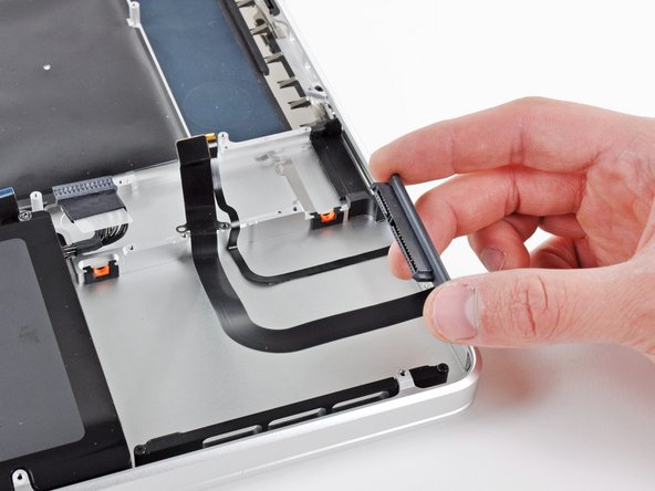 MacBook Pro 17" Unibody Upper Case Replacement: crwdns2935265:030crwdnd2935265:02crwdnd2935265:02crwdne2935265:0