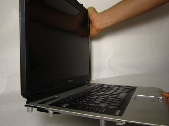 Toshiba Satellite A105-S4011 Optical Drive Replacement: crwdns2935265:07crwdnd2935265:01crwdnd2935265:01crwdne2935265:0