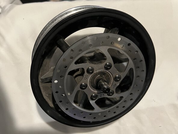 NIU KQi3 Pro Electric Scooter Front Tire Replacement: crwdns2935265:08crwdnd2935265:02crwdnd2935265:02crwdne2935265:0