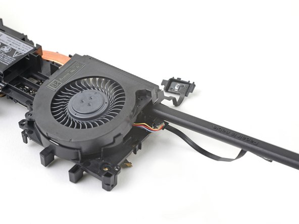 HTC Vive XR Elite Fan Replacement, Separate the fan adhesive: crwdns2935265:0104crwdnd2935265:03crwdnd2935265:03crwdne2935265:0