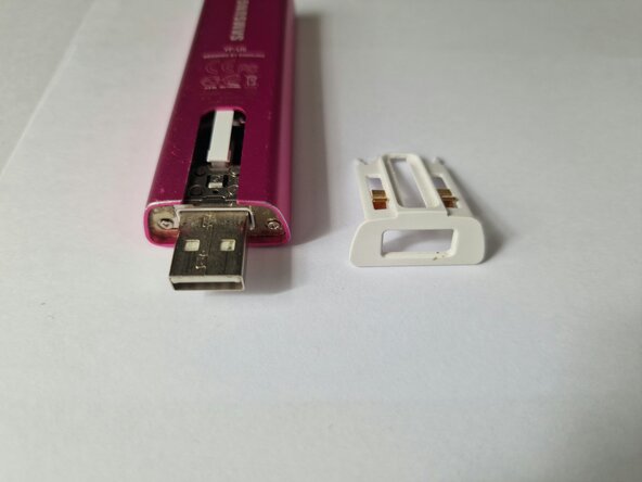 Samsung YP-U6 Battery Replacement: step 3, image 3 of 3
