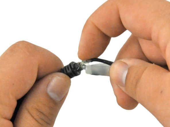 How to Repair a Frayed Dell AC Adapter Cable: crwdns2935265:03crwdnd2935265:02crwdnd2935265:03crwdne2935265:0