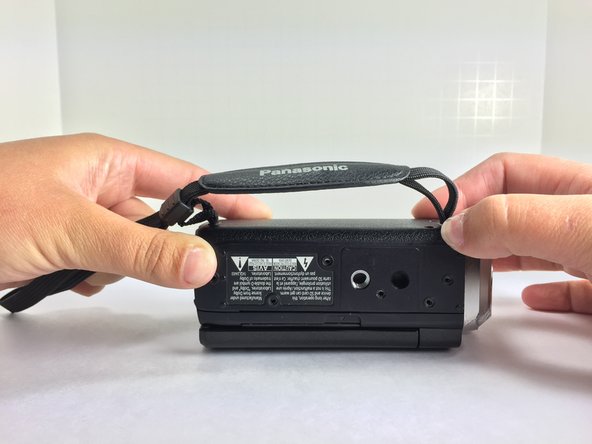 Panasonic HDC-TM15 Side Cover Replacement: crwdns2935265:04crwdnd2935265:02crwdnd2935265:02crwdne2935265:0