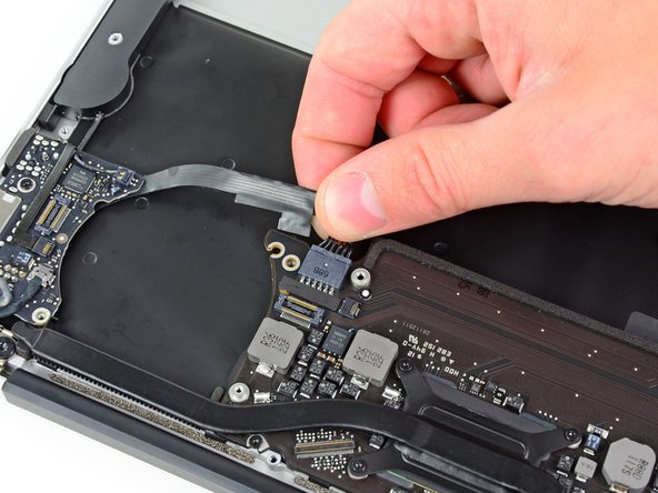 MacBook Air 11" Mid 2012 I/O Board Replacement, I/O Board: crwdns2935265:014crwdnd2935265:02crwdnd2935265:02crwdne2935265:0