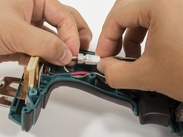 Makita XPH01 LED Light Replacement: crwdns2935265:010crwdnd2935265:02crwdnd2935265:03crwdne2935265:0