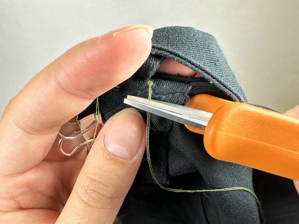 How to Fix a Broken Strap on a Strapback Hat: crwdns2935265:09crwdnd2935265:02crwdnd2935265:03crwdne2935265:0