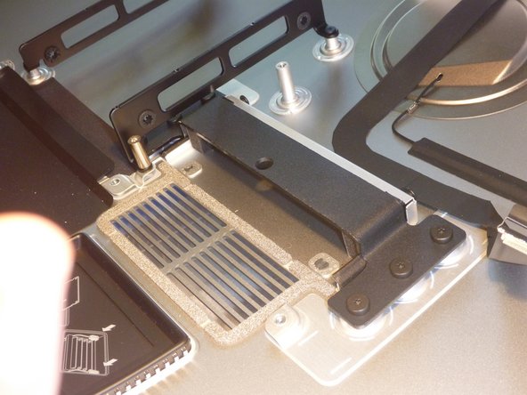 iMac Intel 27" EMC 2639 Stand Replacement, Modified VESA mount adaptor in place: crwdns2935265:07crwdnd2935265:02crwdnd2935265:03crwdne2935265:0