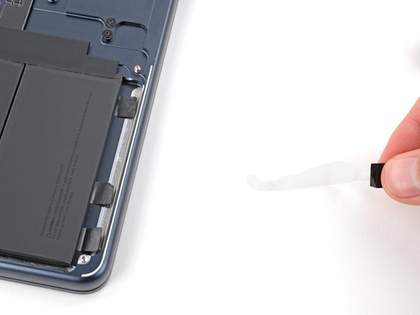 MacBook Air 15" 2024 Battery Replacement, Remove the stretch-release adhesive: crwdns2935265:020crwdnd2935265:03crwdnd2935265:03crwdne2935265:0