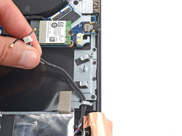 Lenovo Legion Y7000P Speakers Replacement, Reposition the cables: crwdns2935265:018crwdnd2935265:02crwdnd2935265:03crwdne2935265:0