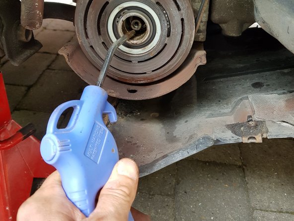 How to fix problem with 2010 Mazda 5 (3) air conditioner magnetic clutch: step 9, image 3 of 3