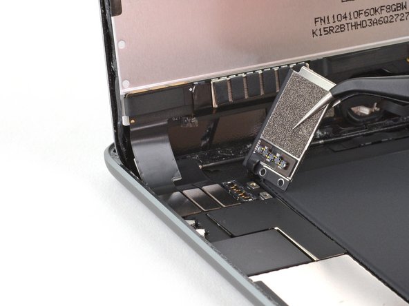 iPad mini 5 Wi-Fi Screen Replacement, Rotate the display cable bracket: crwdns2935265:028crwdnd2935265:03crwdnd2935265:03crwdne2935265:0