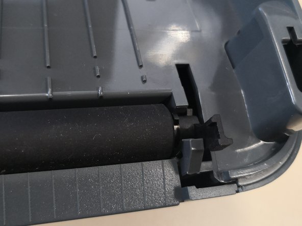 Zebra GK420t Platten Rollers Replacement, Fitting the Roller: 手順 3、 3の画像 2