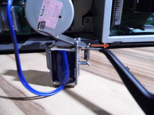 Replace Kyocera FS-1010 sponge rubber, Remove metal bracket: crwdns2935265:014crwdnd2935265:02crwdnd2935265:02crwdne2935265:0