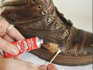 Leather on sale boot glue