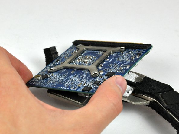iMac Intel 20" EMC 2133 and 2210 Video Card Replacement: crwdns2935265:040crwdnd2935265:02crwdnd2935265:02crwdne2935265:0