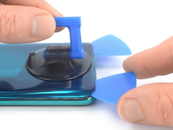 Redmi Note 9 Pro Rear Glass Replacement, Slice the adhesive: crwdns2935265:03crwdnd2935265:02crwdnd2935265:02crwdne2935265:0