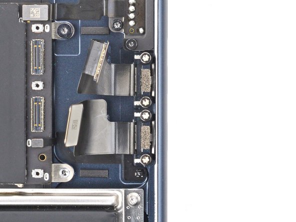 MacBook Air 15" 2024 Thunderbolt Ports Replacement, Unfasten the Thunderbolt ports: crwdns2935265:022crwdnd2935265:02crwdnd2935265:03crwdne2935265:0