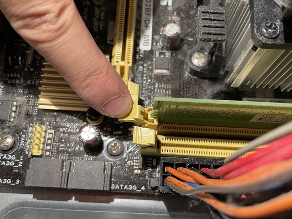 Asus M32BF-US002T RAM Replacement: 5 단계, 이미지 3개 중 3개