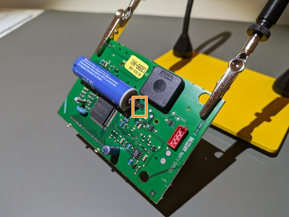 Viessmann 7450156 Backup Battery Replacement, Desolder the battery: crwdns2935265:08crwdnd2935265:02crwdnd2935265:03crwdne2935265:0